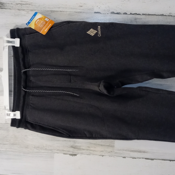 1019 Columbia Lodge II Joggers - Picture 2 of 9